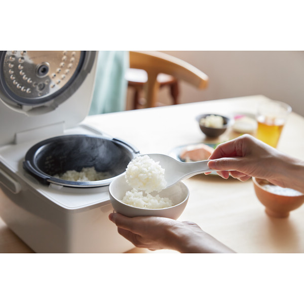 ツインバード　ＩＨ炊飯ジャー（３合） ホワイトのサムネイル画像1